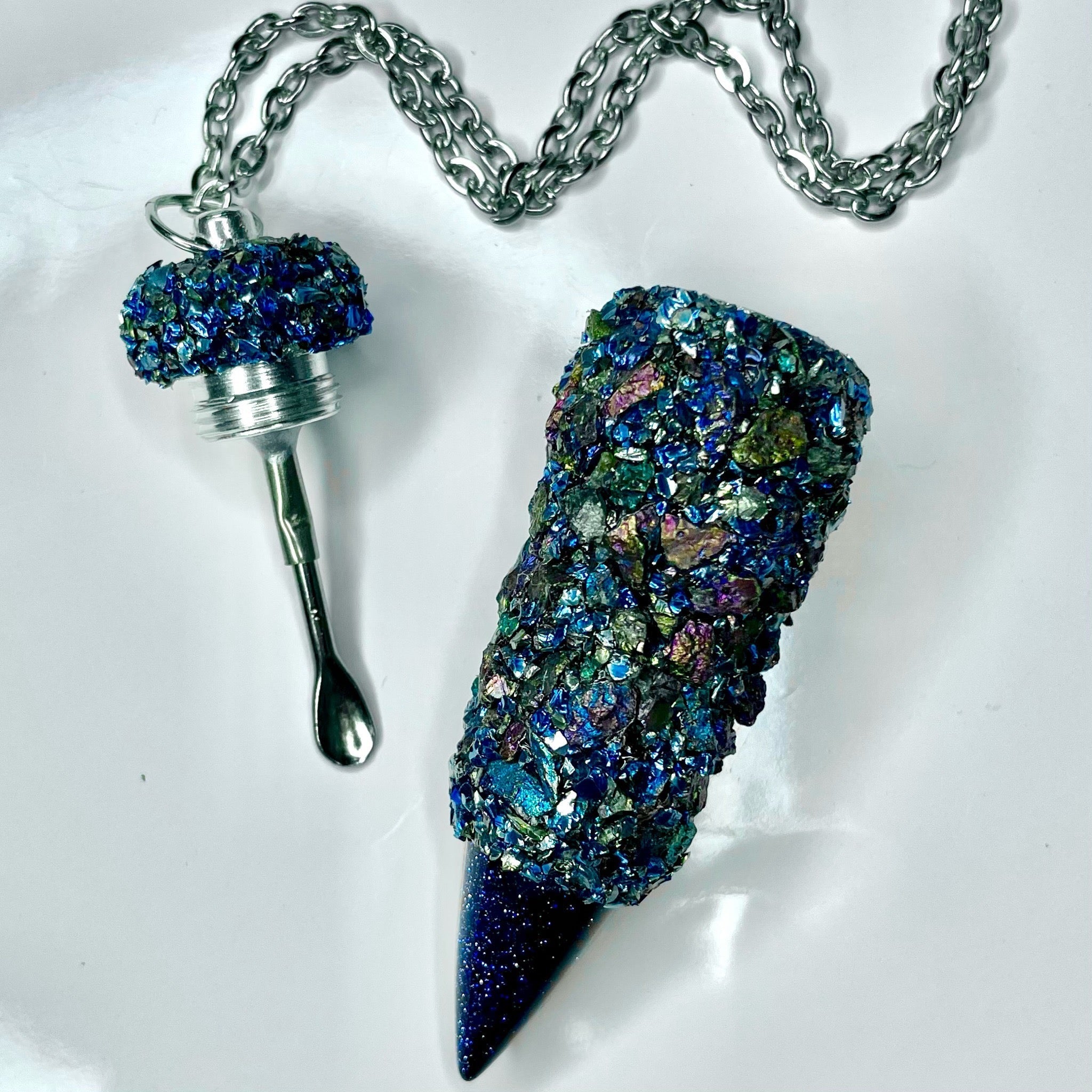 Stash Necklace With Telescopic Spoon – Rave Fashion Goddess