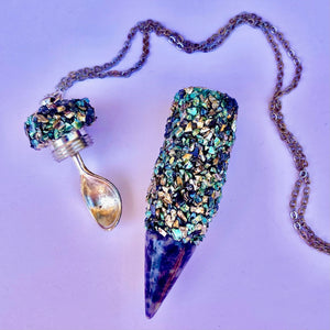 Snuff Vial With Spoon - Dark Blue and Peacock Stones